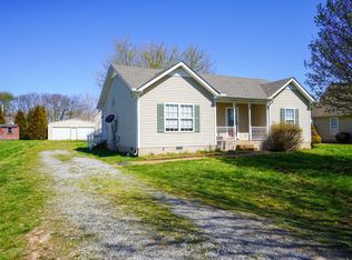 1004 Edwards Ln, Portland, TN 37148