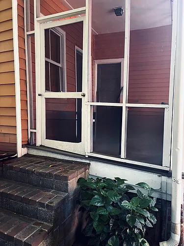 64 Bull St Photo 1