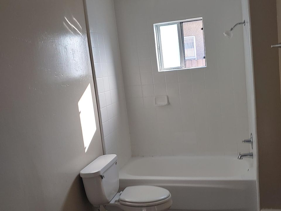 1st image of 569 Roosevelt St