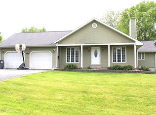 1026 S Plum St, Carlinville, IL