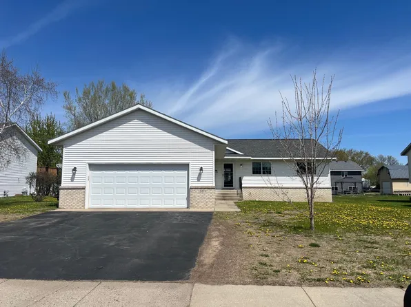 5871 Sandy Dr, Saint Cloud, MN 56303