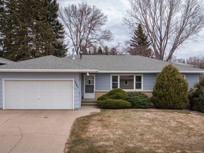 1325 N 20th St, Bismarck, ND, 58501