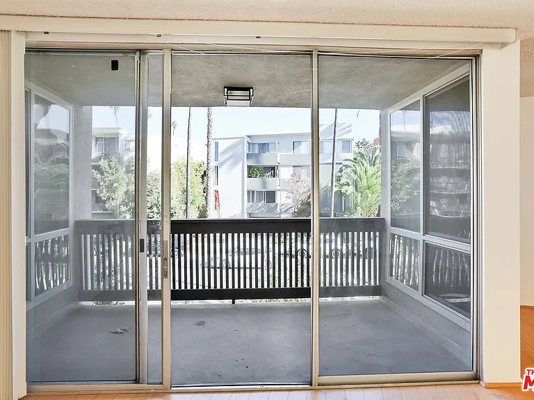 809 S Bundy Dr #103 — Photo 10