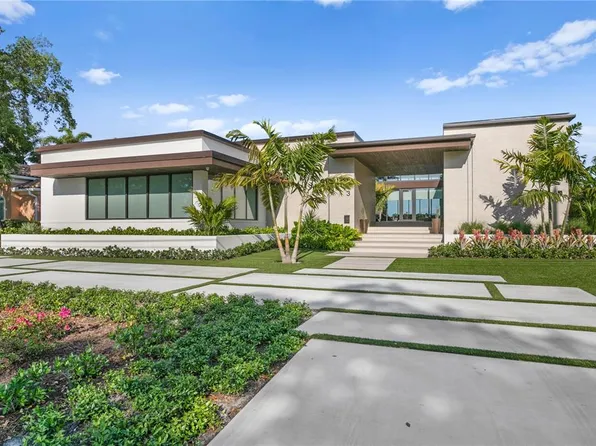 323 Cordova Blvd NE, Saint Petersburg, FL 33704