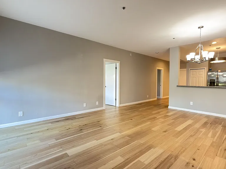 97 E Saint James St #27 — Photo 12