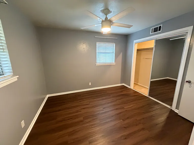 809 W Cheryl Ave — Photo 9