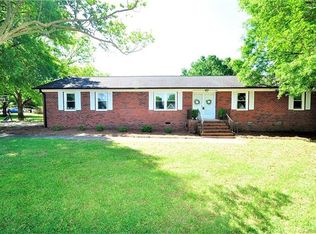 8205 Craighead Rd, Harrisburg, NC 28075