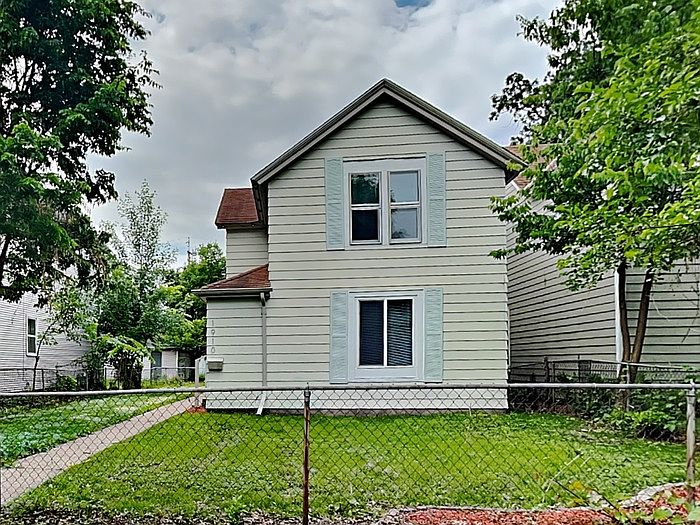 1st image of 1910 Chelton Ave