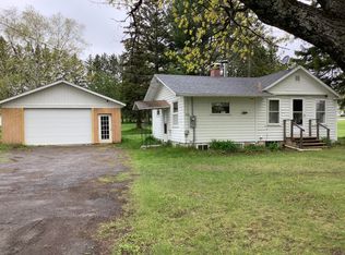 3013 W Chapman Rd, Mapleton, ME 04757