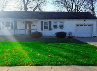 217 James St, Jackson Center, OH 45334
