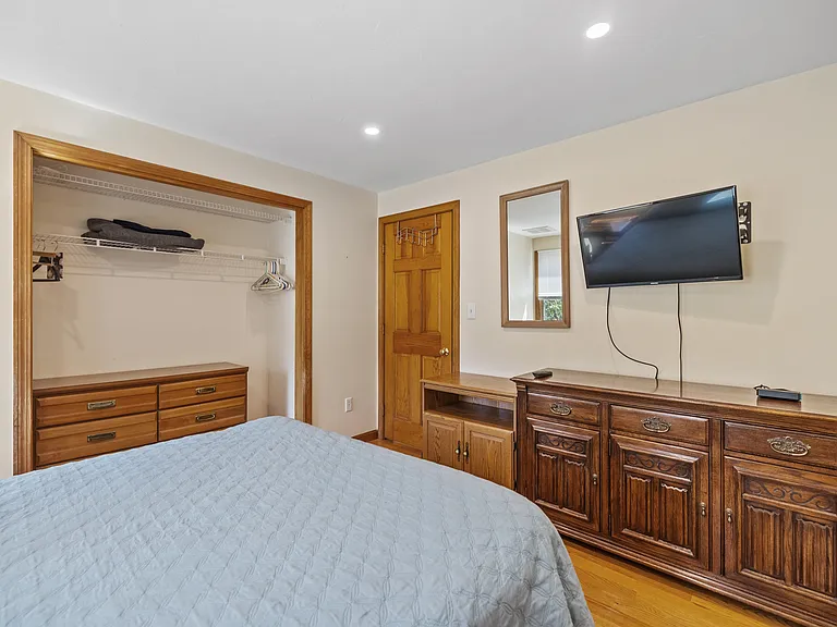 114 Dover Rd — Photo 13