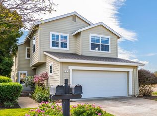 8 Waterside Cir, San Rafael, CA 94903