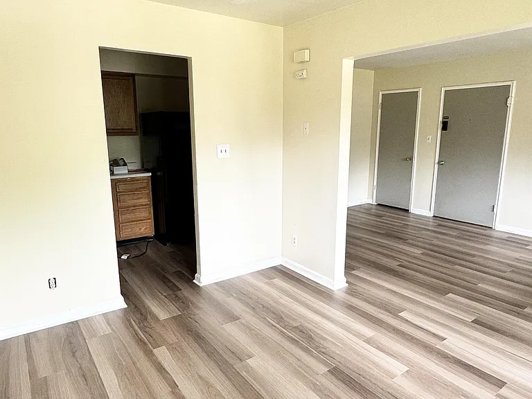 701 Greenwood Ave #4 — Photo 8