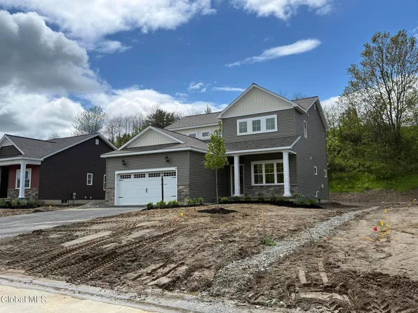 18 Quail Run, Voorheesville, NY 12186