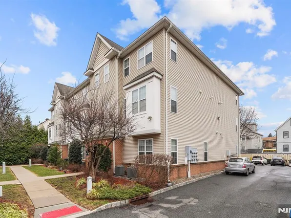 410 Howe Ave Unit 14, Passaic, NJ 07055