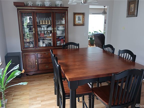 3rd image of 1412 84th Street Ct E