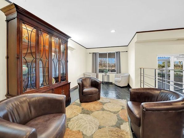 6833 N Kedzie Ave APT 703