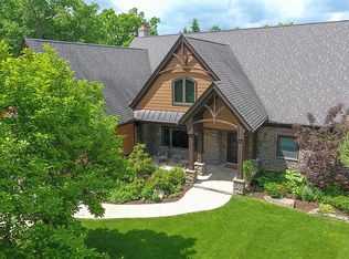 5921 Hillsboro Rd, Davisburg, MI 48350