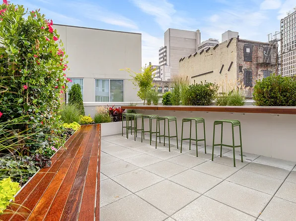 150 Lawrence Street image 29 of 32