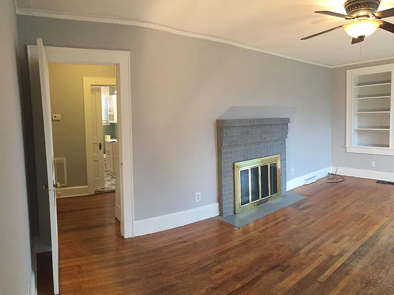 210 S Franklin Rd — Photo 11
