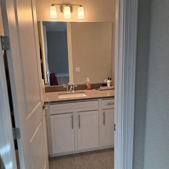 527 SE Vallarta Dr — Photo 41