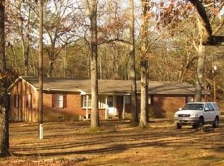 1045 County Lake Rd, Starkville, MS 39759