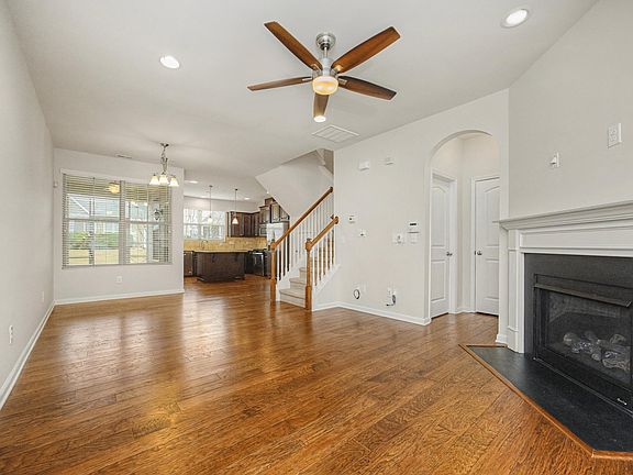 5th image of 10111 Raven Tree Dr