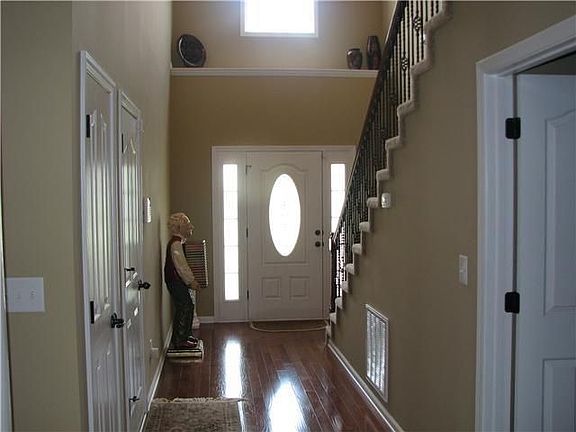 5th image of 1191 Viewmont Dr #D