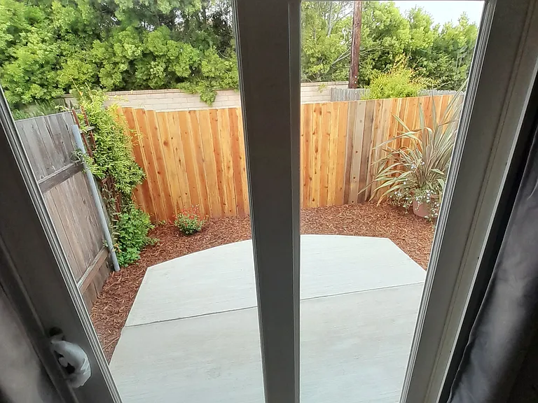 N San Mateo Ave — Photo 13
