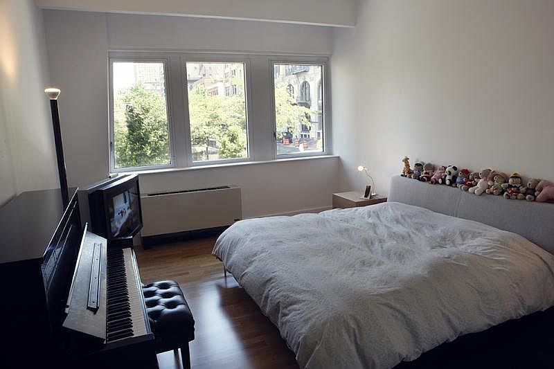 1st image of 25 W Houston St APT 2A