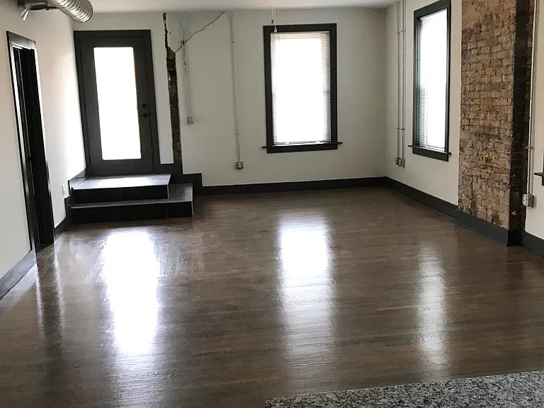 2616 Short Vine — Photo 16