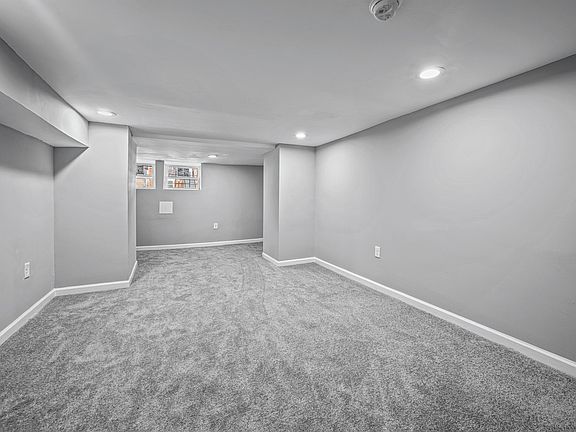 5th image of 3059 Brighton St