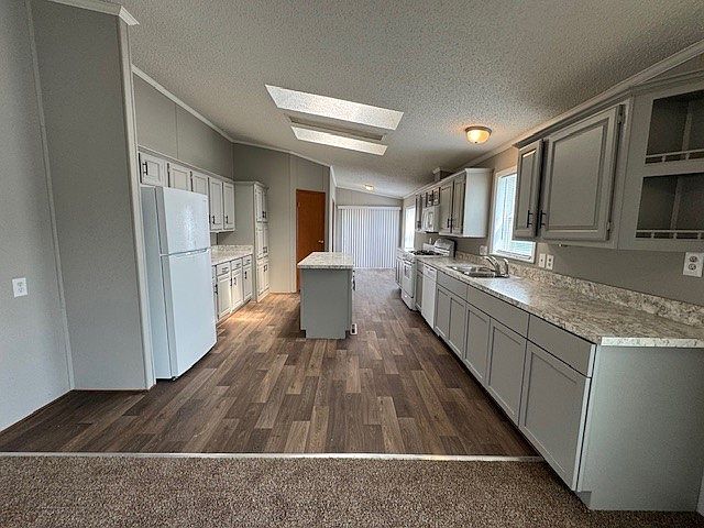 1st image of 28433 Spruce Dr #293