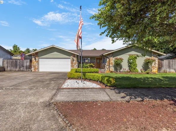 376 49th Loop, Springfield, OR 97478