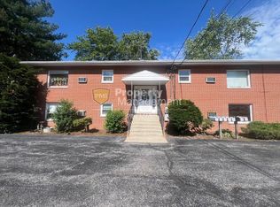 660 N Hobart Rd APT 6, Hobart, IN 46342