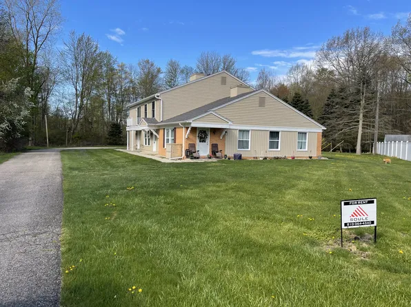 3271 W Charmwood Dr #D, Pt Huron, MI 48060