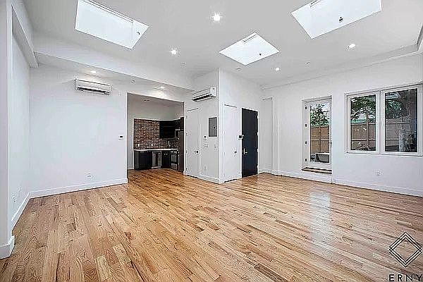 1st image of 99 Varet St APT 1R