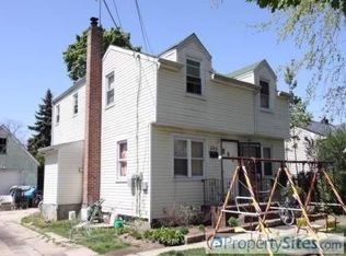 265 Monitor St, Westbury, NY 11590