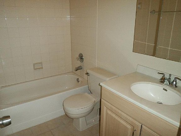 3rd image of 365 NW 84th Ct APT 12