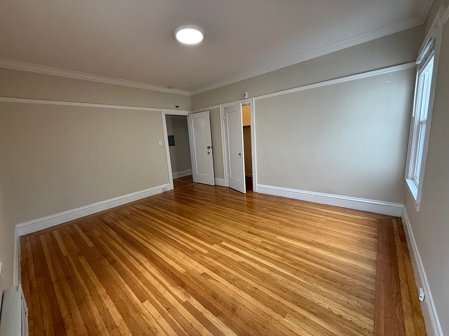 1 bed, 800 sqft, $3,990 — Photo 2