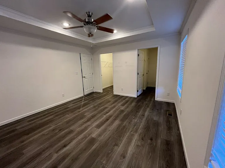 10 Coachlight Ct #63 — Photo 13