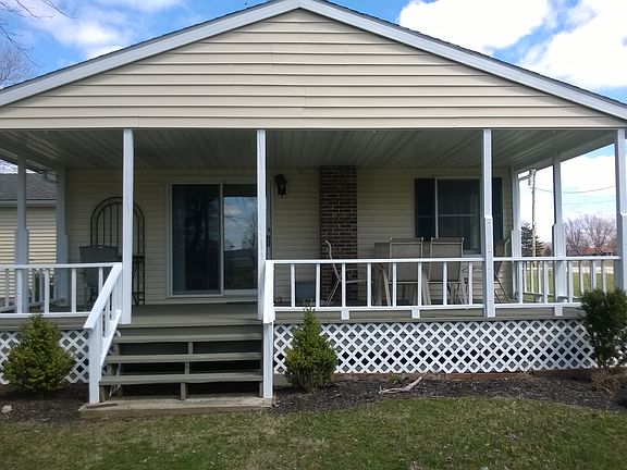 Rear deck