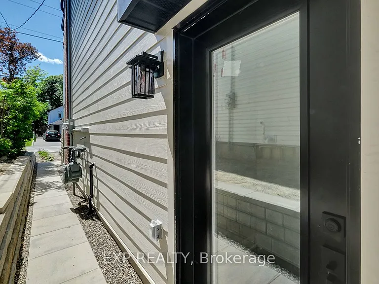 533 Broadhead Ave #B — Photo 3