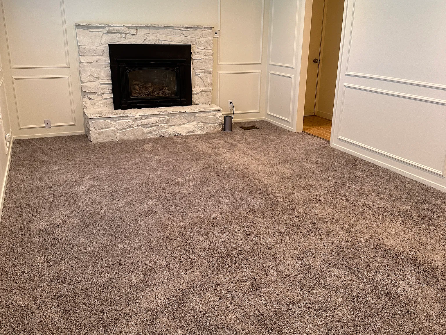 5 bed, 2496 sqft, $2,150 — Photo 4