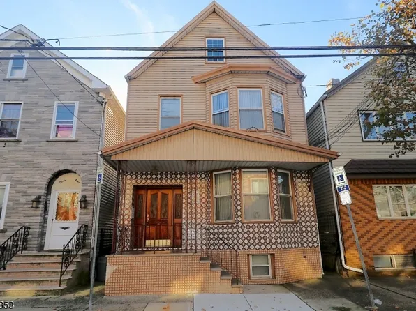 37 Napoleon Street, Newark City, NJ 07105