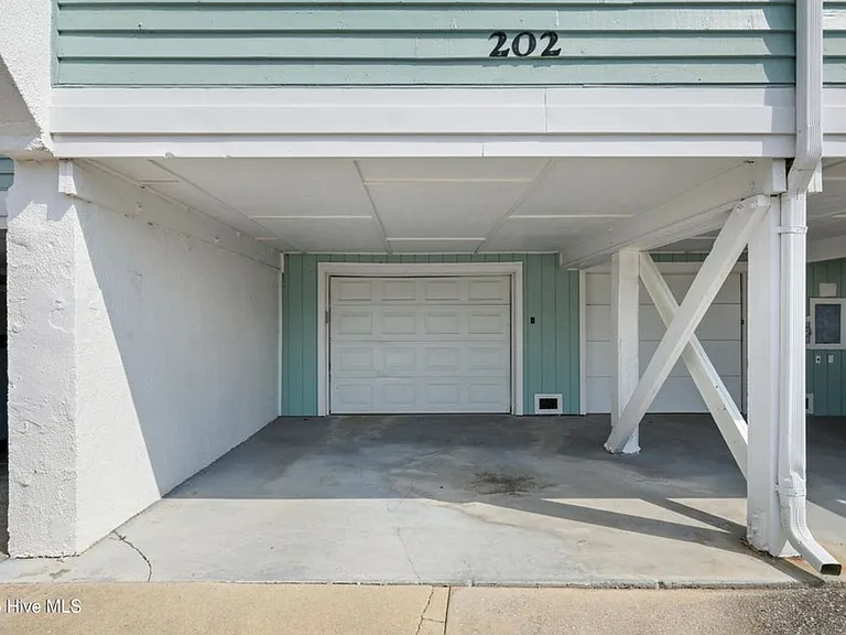 202 Lewis Dr #1202 — Photo 11