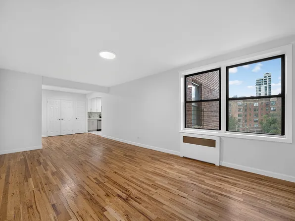 3101 Ocean Parkway image 1 of 6