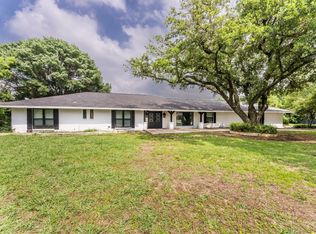 14 Lee Cir, Heath, TX 75032