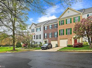 20585 Crestmont Ter, Sterling, VA 20165