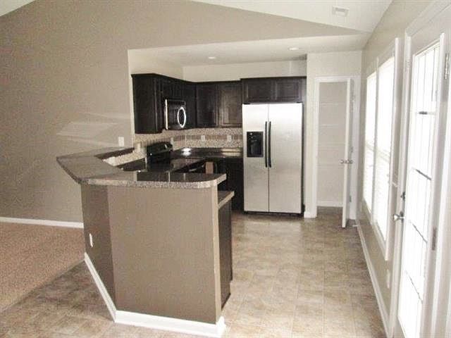 2nd image of 508 SW Ridge Dr